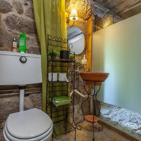 Πανσιόν Conheca O Minho E Descanse Em Plena Natureza. Sinta-se Em Casa.